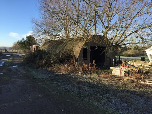 Photo 6x4 nissen hut part - photo,
