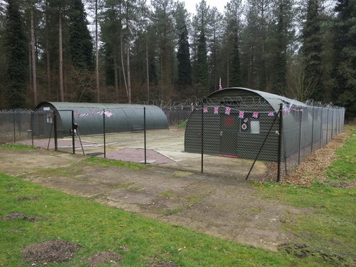 Photo 6x4 nissen huts - huts,, shakers